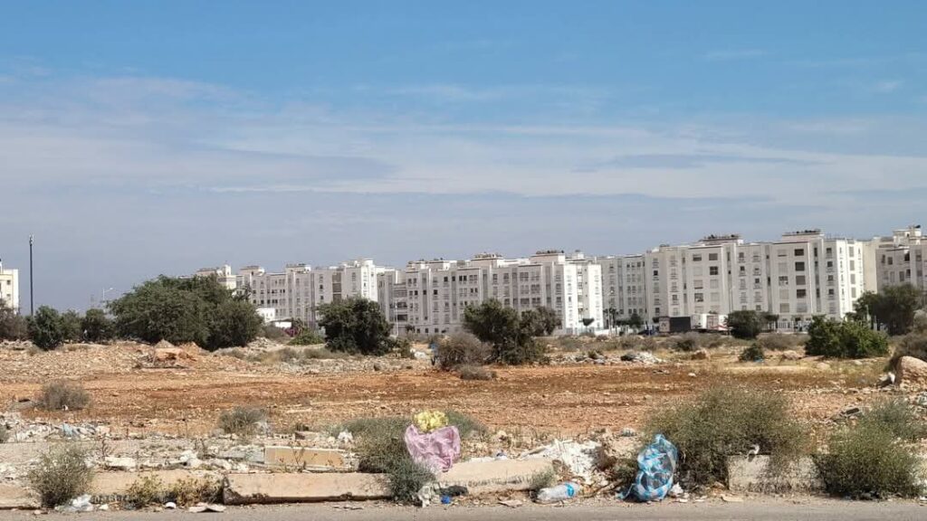 الأزبال والنفايات تغير معالم حي أدرار بمدينة أكادير (+صور) 2 Quartier dAdrar a Agadir 4