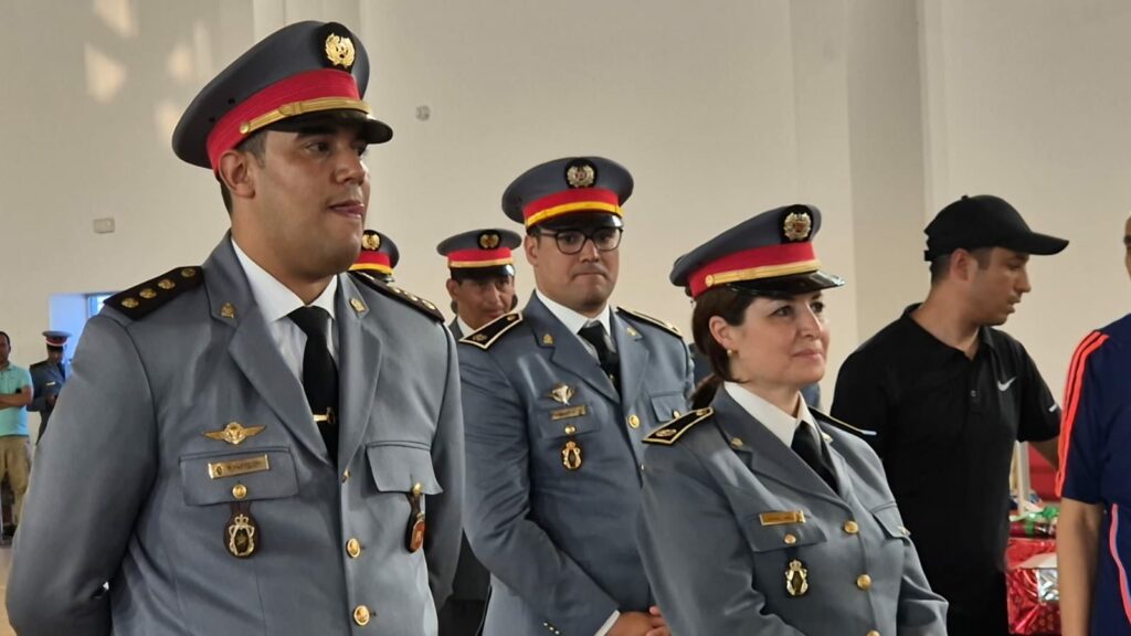 الدرك الملكي بأكادير ينظم دوريا في كرة القدم المصغرة تخليدا للذكرى 69 لتأسيس القوات المسلحة الملكية. (+ صور وفيديو) 3 WhatsApp Image 2025 05 14 at 23.28.11 2