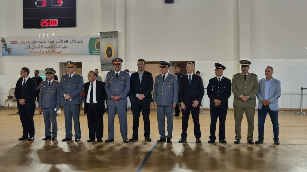 الدرك الملكي بأكادير ينظم دوريا في كرة القدم المصغرة تخليدا للذكرى 69 لتأسيس القوات المسلحة الملكية. (+ صور وفيديو) 24 WhatsApp Image 2025 05 14 at 23.28.14 3