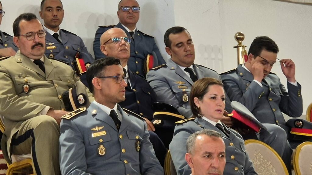 الدرك الملكي بأكادير ينظم دوريا في كرة القدم المصغرة تخليدا للذكرى 69 لتأسيس القوات المسلحة الملكية. (+ صور وفيديو) 31 WhatsApp Image 2025 05 14 at 23.28.15 1