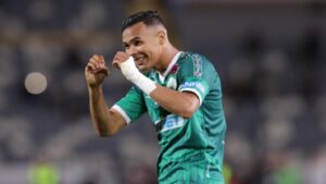 العين الإماراتي يضم النجم المغربي الحسين رحيمي لأربعة مواسم قادماً من الرجاء 4 rahimi