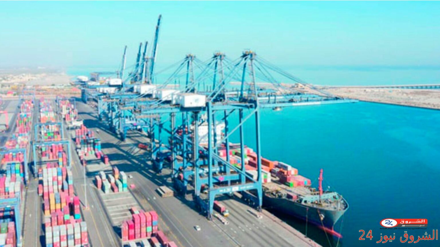 مهنيون يطالبون بإنهاء "الاحتكار" بالموانئ الجنوبية للمملكة