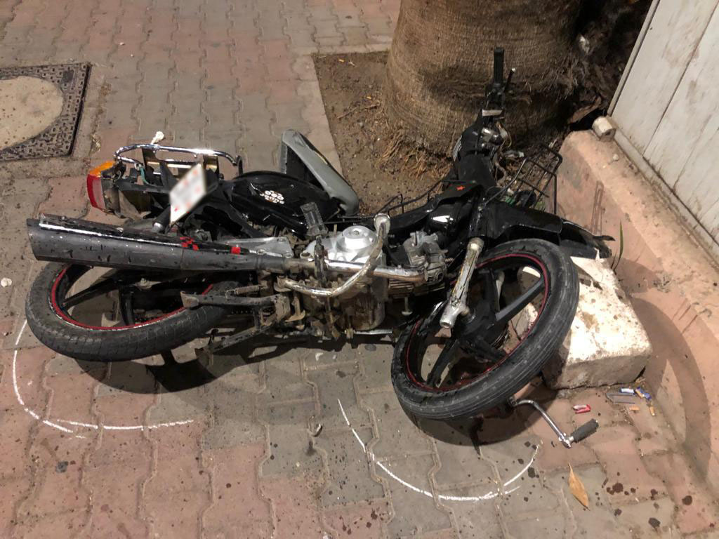 حادث دراجة نارية مميت في آيت عميرة: شاب يفارق الحياة بعد اصطدام بعمود كهربائي