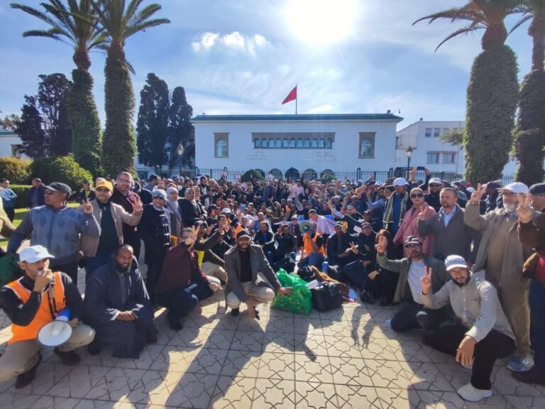 دكاترة التربية الوطنية يصعّدون.. وقفة احتجاجية أمام الوزارة للمطالبة بتنفيذ اتفاق التسوية