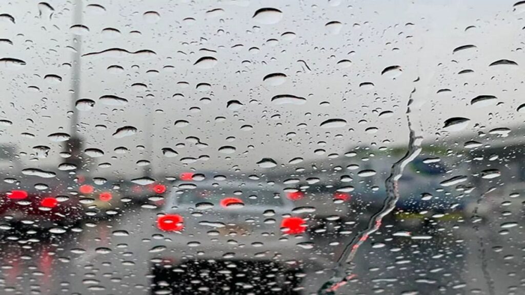 تساقطات مطرية خفيفة بعدد من مناطق المملكة خلال الساعات الماضية