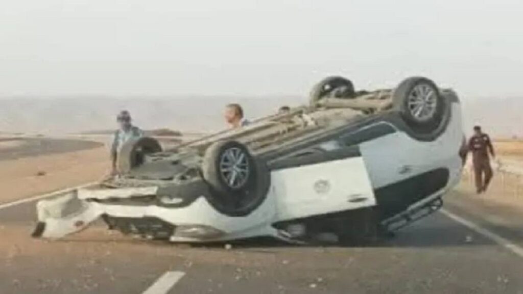 انقلاب سيارة أجرة بإقليم گلميم: نجاة الركاب بعد انفجار إطار