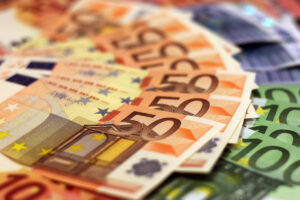 أسعار العملات الأجنبية والعربية اليوم الثلاثاء 15 يوليوز 2025 في المغرب 2 devise