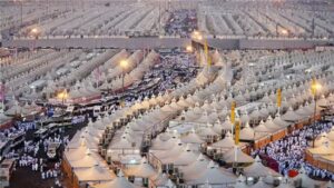 يوم التروية: حجاج بيت الله يتوافدون على مشعر منى مكثرين من التلبية والتكبير 8 haj2025
