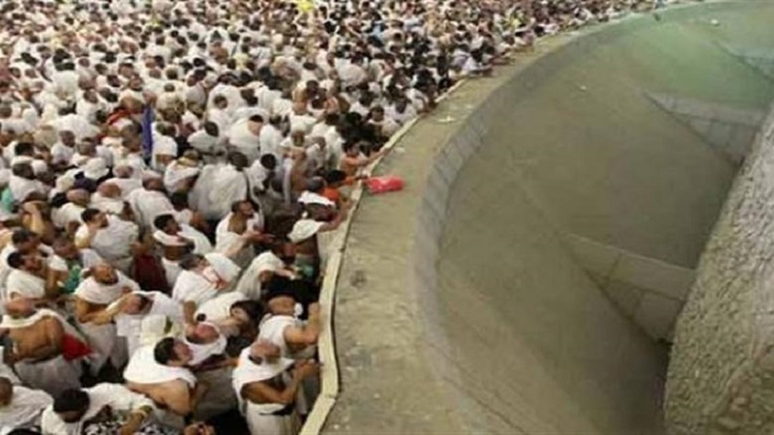 حجاج بيت الله يؤدون نسك رمي الجمرات بيسر وسهولة
