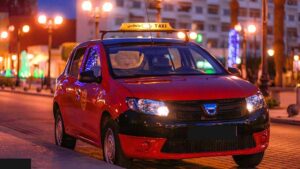 مطالب بإعادة هيكلة وتأهيل قطاع سيارات الأجرة بأكادير 6 taxi agadir 1