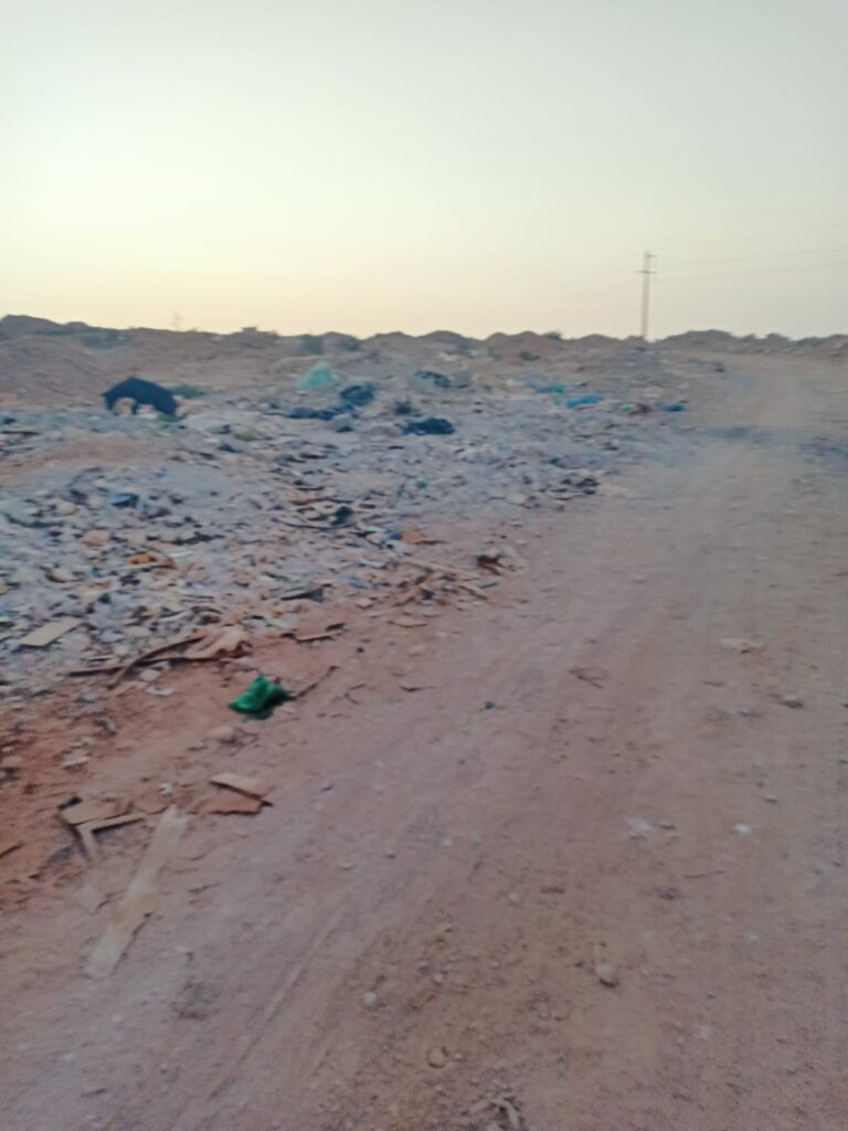 تحولت إلى مطرح عشوائي للنفايات.. تجزئة حما بتيزنيت على حافة كارثة بيئية (+ صور) 7 Decharge de dechets aleatoire 7