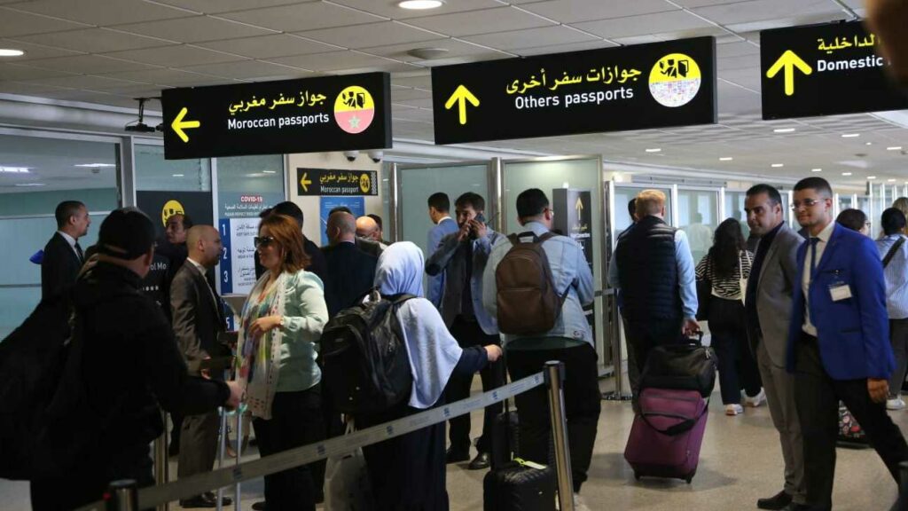 مطالب بإنهاء معاناة الجالية المغربية بالخارج مع الإجراءات الجمركية خلال العطلة الصيفية
