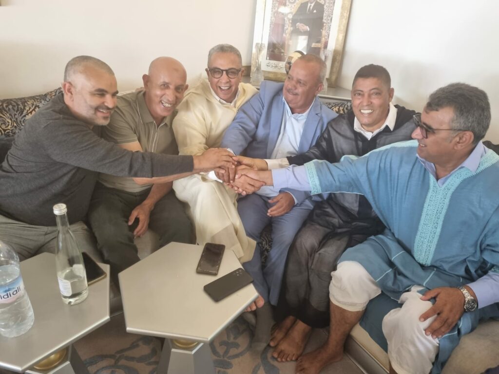 ما بين الصورة والرسائل الخفية… قراءة سياسية في مشهد عابر لسياسيين باشتوكة أيت باها