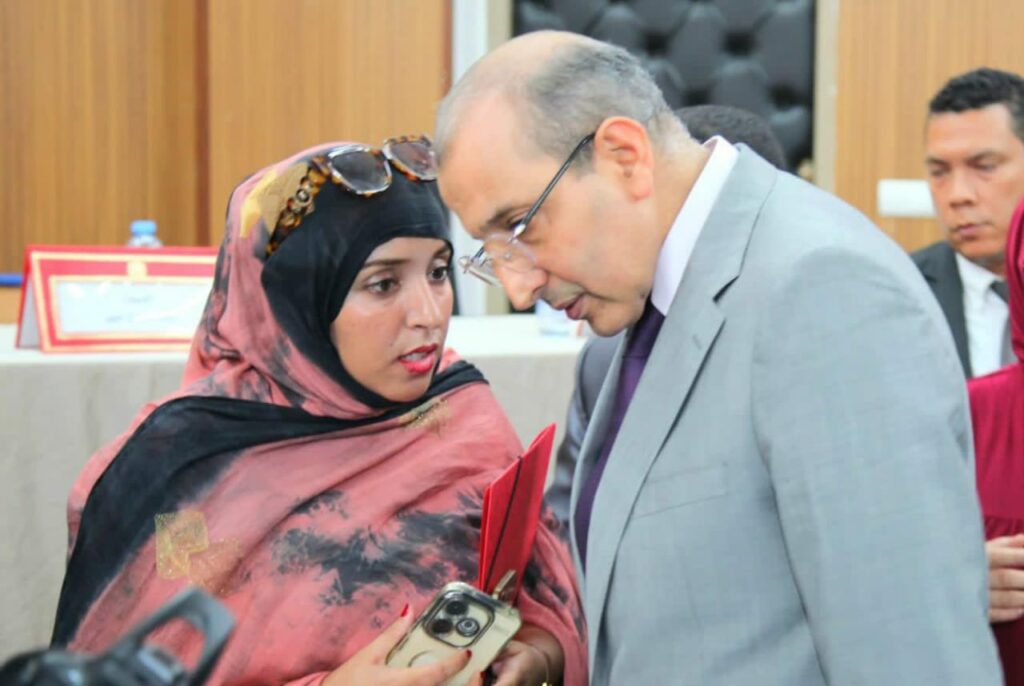 عامل آشتوكة آيت باها يستمع لتظلمات ساكنة سيدي بيبي ويتوصل بملفات ساخنة