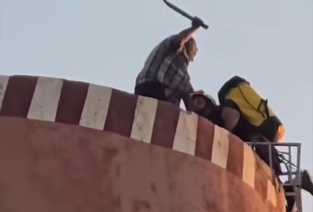 الوكيل العام ببني ملال يكشف تفاصيل وفاة شخص بعد اعتصامه فوق خزان مياه واعتدائه على عنصر وقاية مدنية
