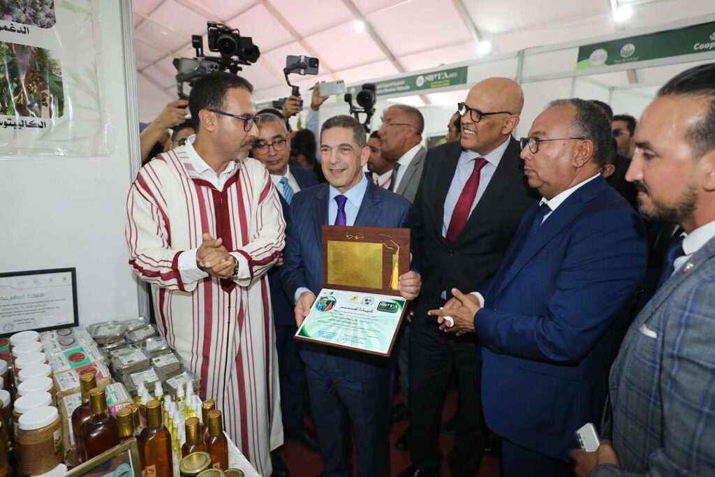 الوالي سعيد أمزازي يشرف على افتتاح المعرض الدولي للمنتوجات المحلية بأكادير 2 Salon international des produits du terroir dAgadir 3