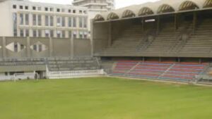 الغموض يلف اختفاء معدات رياضية من ملعب "العربي بن مبارك" مباشرة بعد تأهيله من طرف الجامعة 7 Stade Arabi Ben Mbarek