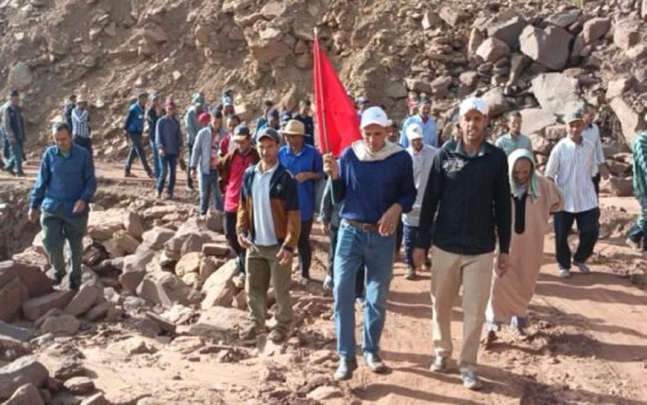 مسيرة جديدة على الأقدام تقود ساكنة دواوير قروية نحو مقر عمالة أزيلال