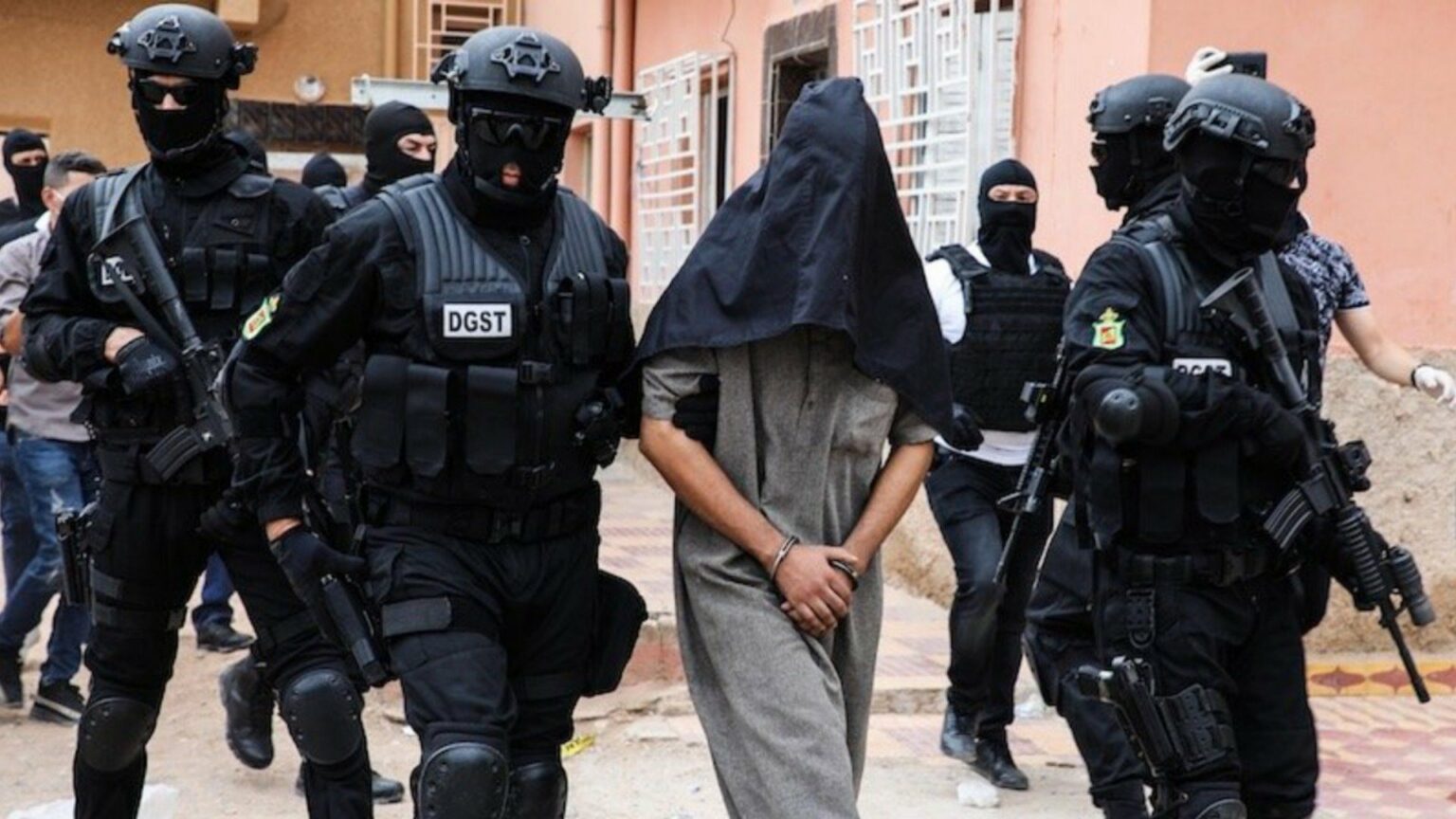 الأمن المغربي يوقف مشتبهين في أنشطة إرهابية بإقليمي اشتوكة آيت باها وأزيلال