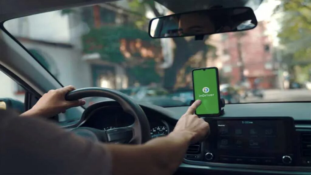 استهداف سائقي “Indrive” يوقف شخصين بأيت ملول
