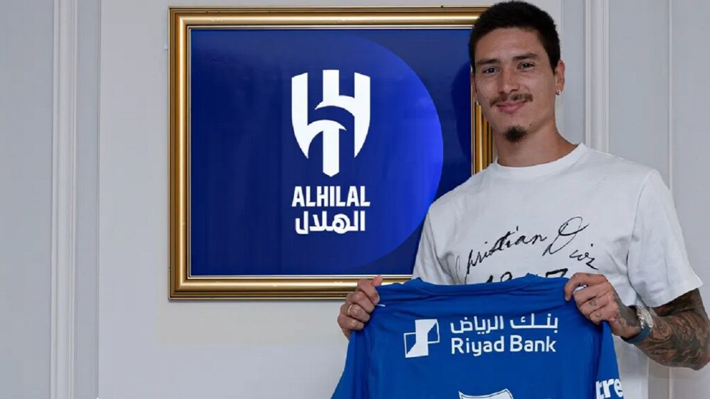 الهلال يحسم صفقة داروين نونيز من ليفربول بعقد لثلاث سنوات
