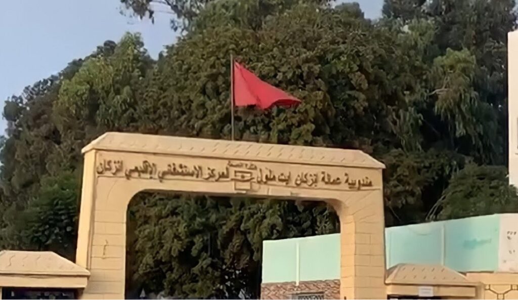 عطلة عائلة بأكادير تتحول إلى مأساة بعد وفاة ابنتها، واتهامات بـ “الإهمال” تلاحق مستشفى إنزكان