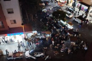 فوضى الباعة المتجولين والمتشردين تُربك سكان أكادير: نداءات متكررة تحتاج إلى استجابة حقيقية