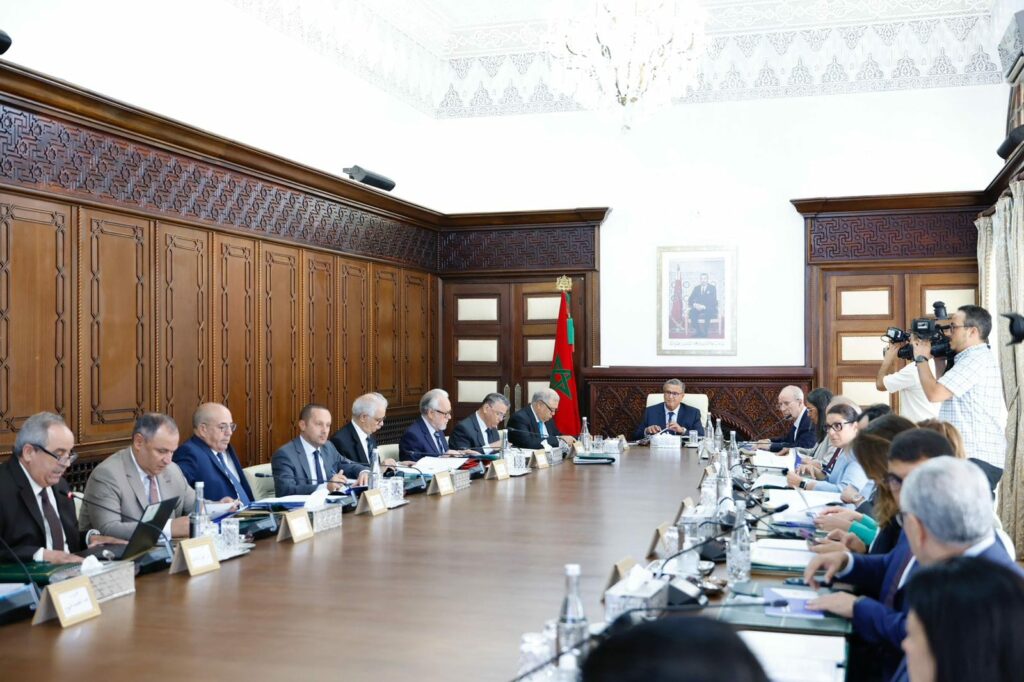 رسم التضامن يثير الجدل: هل أصبح جيب المواطن الحل الوحيد للأزمات؟