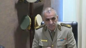 هروب ‘ناصر الجن’: هل يكشف انقسام الأجنحة صراعاً خطيراً داخل النظام الجزائري؟