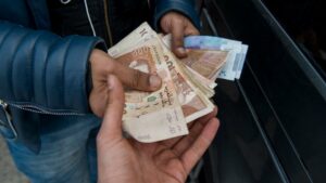 من ألف درهم إلى مليون سنتيم.. عملية نصب تسقط سياحا في شباك الاحتيال