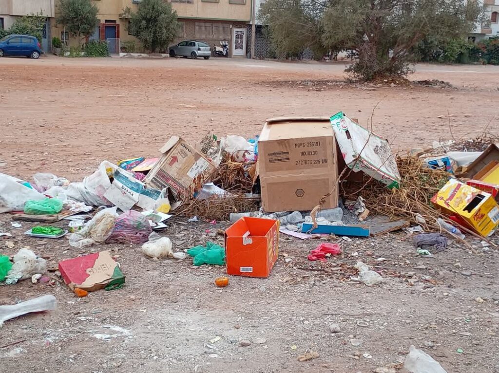 أكادير: صورة قاتمة من محيط ثانوية “6 نونبر” تسيء للعمل التربوي وتنذر بكارثة صحية