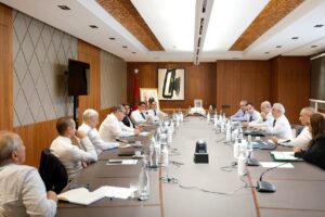 أخنوش يترأس اجتماع الأغلبية: مطالب الشباب، التنمية الترابية، وإصلاح الصحة محور قانون مالية 2026
