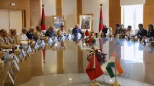 المغرب والهند يوقّعان مذكرة تفاهم في الدفاع: تكوين وسيبرانية وصناعة عسكرية بآلية تتبّع مشتركة