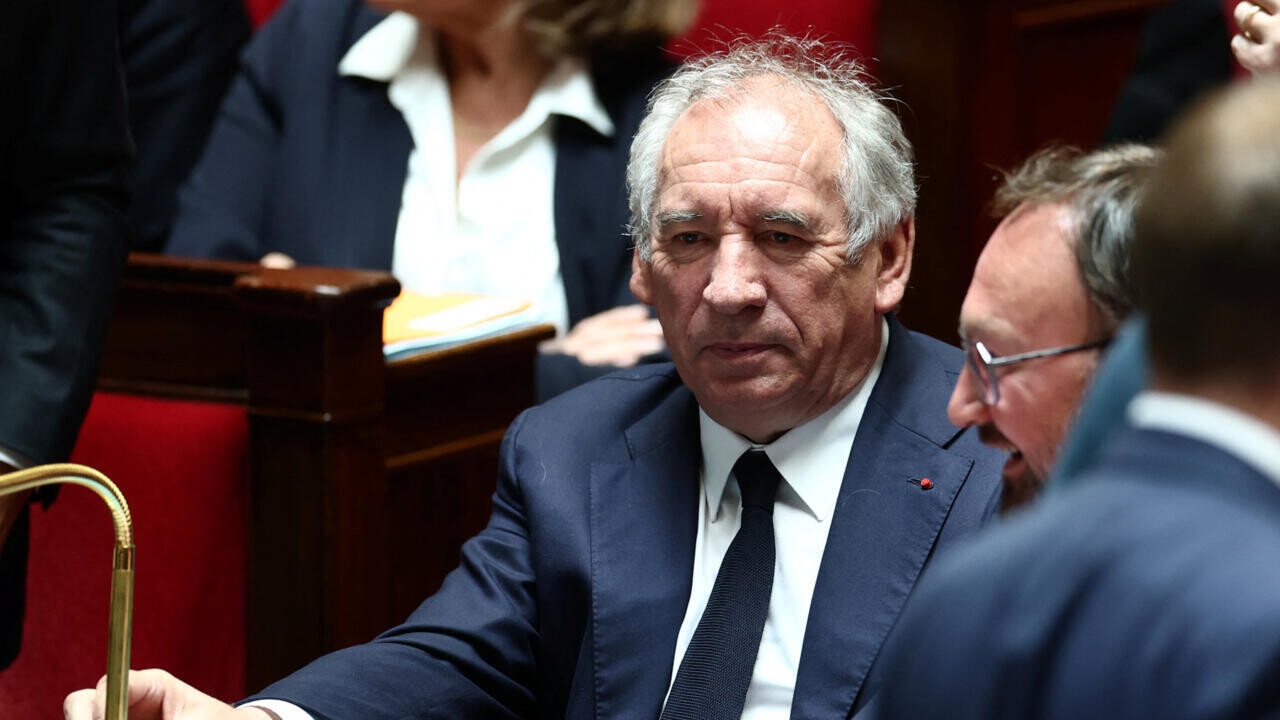 فرنسا: الجمعية الوطنية تحجب الثقة عن حكومة بايرو… سقوط جديد يهزّ المشهد السياسي