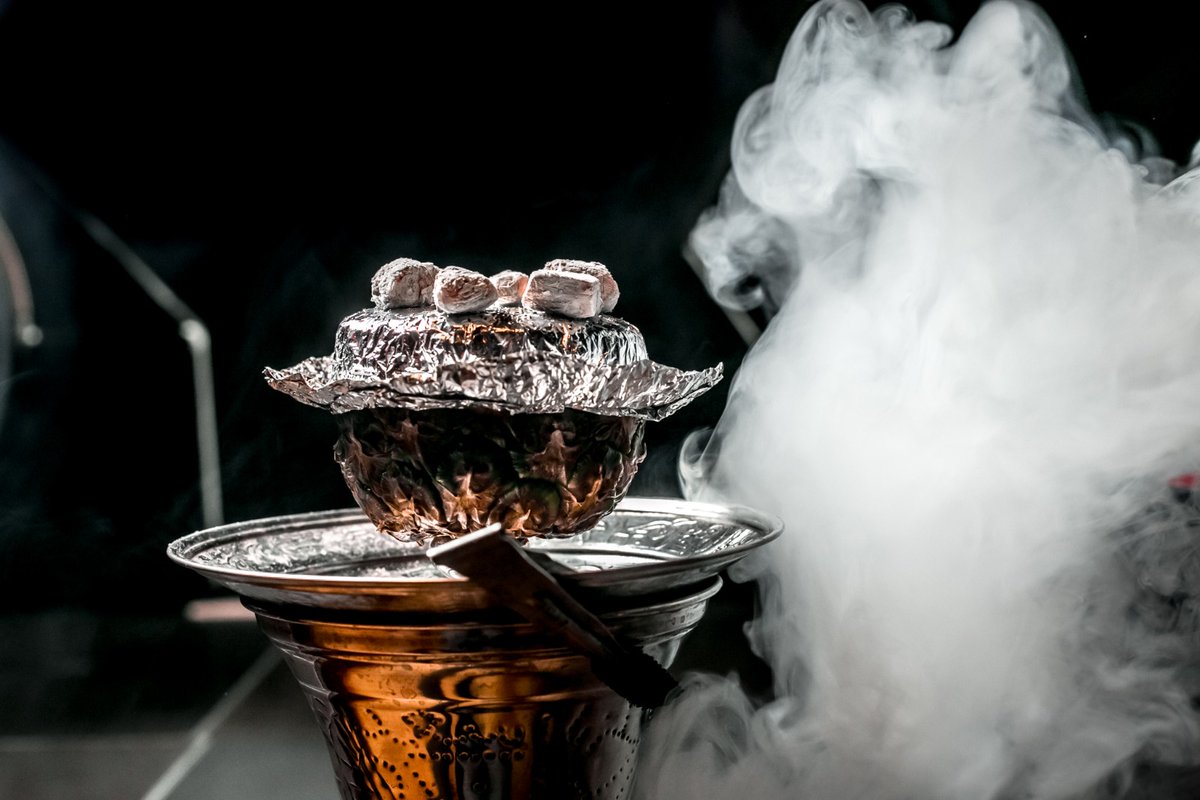 صونابا أكادير تشهد استنفاراً أمنياً بسبب الشيشا انتهى بتوقيف مالك فندق و ابنه