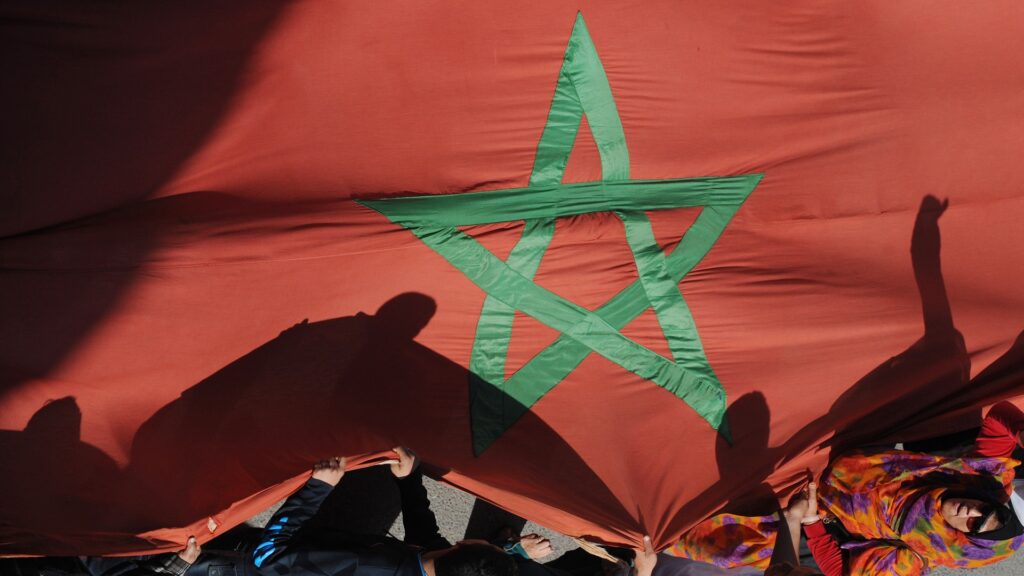 IDEA 2025: المغرب يتقدم في «المشاركة» ويظل متوسط الأداء ديمقراطيًا بلا «ترتيب إجمالي»