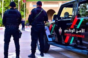 شرطي بفاس خلف قناع “بورديو”: سنة سجناً نافذاً لإدانته بـ”الإساءة للمؤسسات”