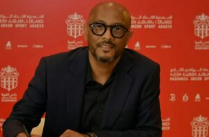 كفى مجاملة… حسنية أكادير تستحق أفضل من أمير عبدو!