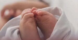 عناصر الأمن تدخل على خط وفاة غامضة لرضيعة داخل حضانة أطفال