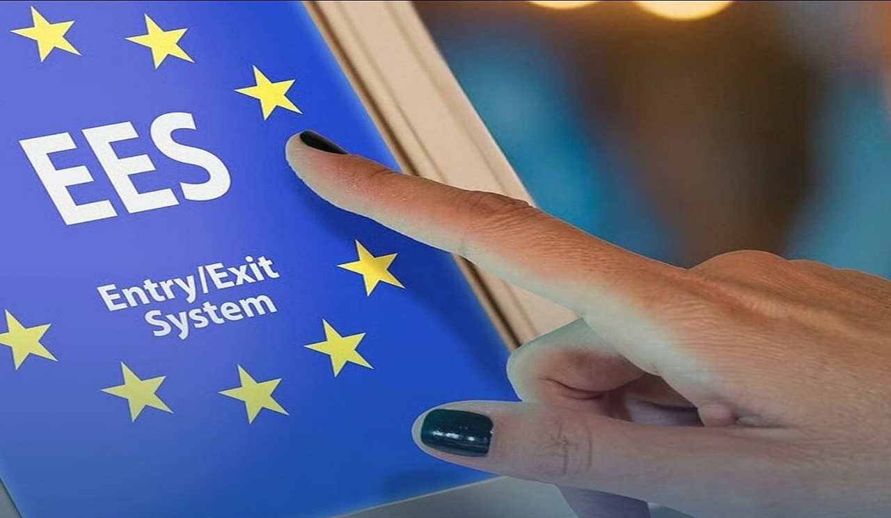 النظام الأوروبي الجديد EES يدخل حيّز التنفيذ: مراقبة إلكترونية دقيقة لحركة المسافرين عبر حدود شنغن