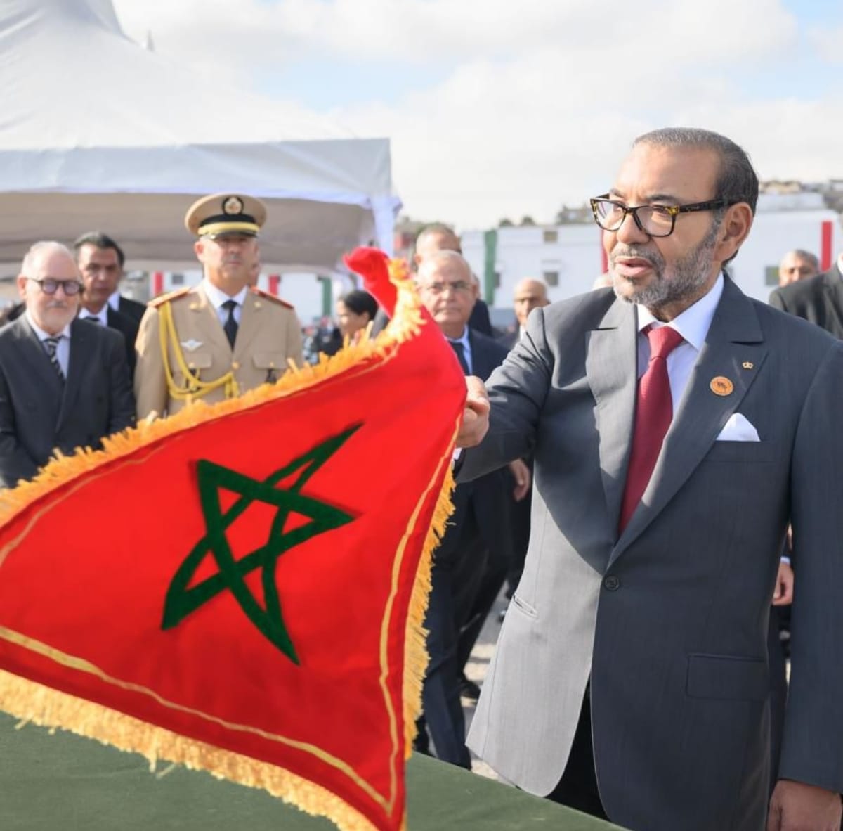 الملك محمد السادس يُطلق مشروعاً ضخماً: مركب جهوي بقيمة 300 مليون درهم لإعادة تأهيل المرضى النفسيين والعقليين في الدار البيضاء-سطات