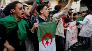 شرارة الجمعة: هل يعود “الحراك” في الجزائر؟ دعوة “GenZ213” تحبس الأنفاس