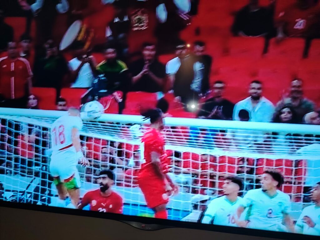 المغرب يحقق انتصارًا بشق الأنفس على البحرين قبل موقعة الكونغو الحاسمة