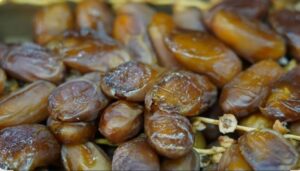 منتجون مغاربة يطالبون بوقف استيراد التمور التونسية