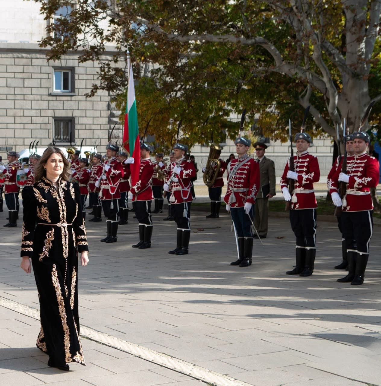 القفطان المغربي يفضح دبلوماسية الاستعارة