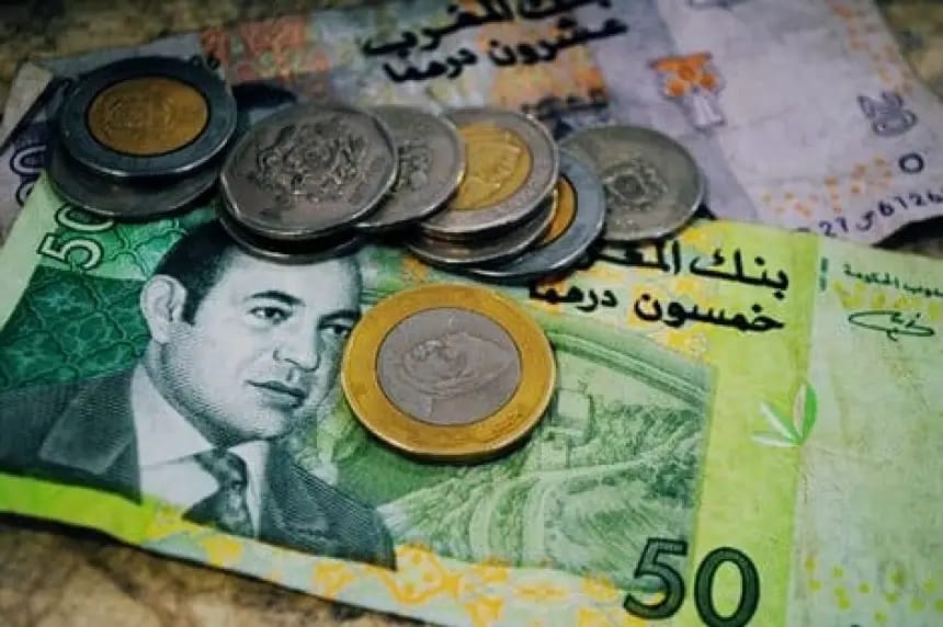 زكاة الأجور الشهرية في المغرب: فتوى المجلس العلمي الأعلى (تفاصيل النصاب والشروط)