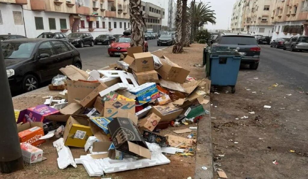 شاحنات جمع الأزبال تهدد صحة سكان حي تيليلا بأكادير، وسط مطالب بتدخل وزارة الداخلية
