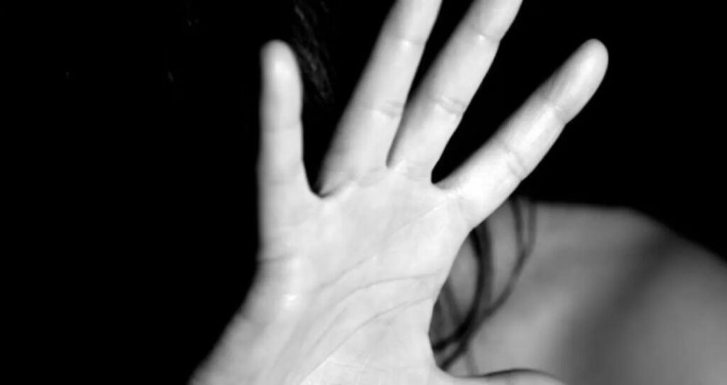 تفاصيل جريمة اغتصاب بشعة في مكتب محامٍ – بحث مكثف عن الجاني المجهول