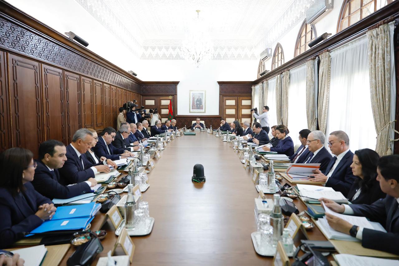 مجلس الحكومة يستعرض تحضيرات مشروع مالية 2026 ويصادق على تعديل قانون اللوائح الانتخابية