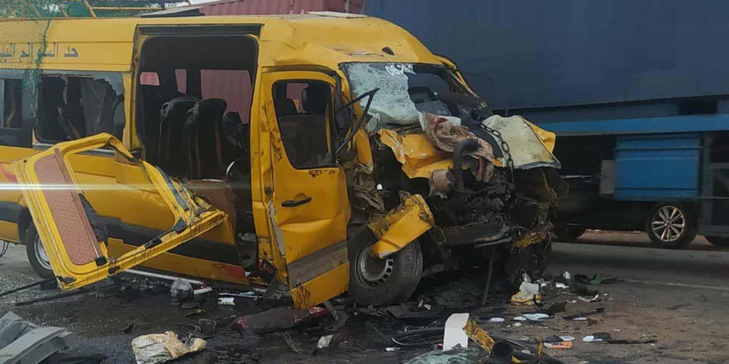 أزيد من 20 مصابا في حادث اصطدام شاحنة بحافلة للركاب